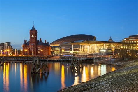 Cardiff 1 .